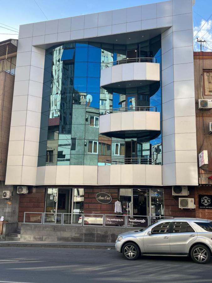 Friendly Hotel 예레반 외부 사진