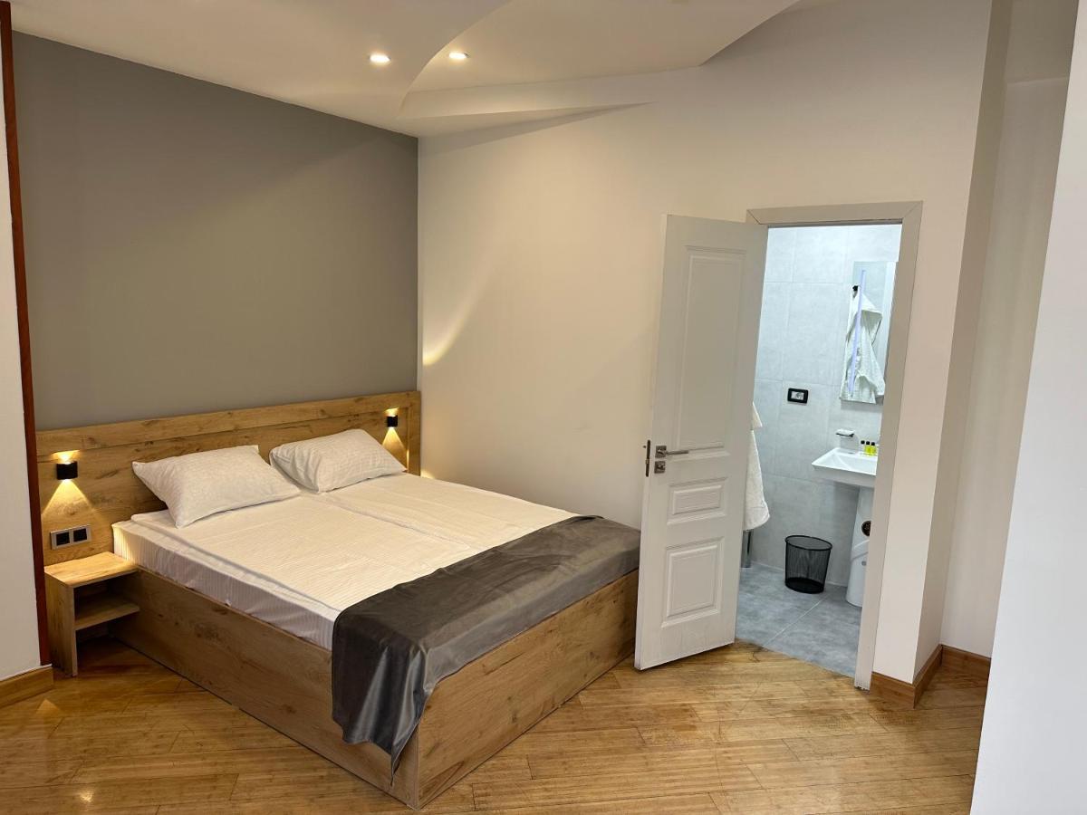 Friendly Hotel 예레반 외부 사진