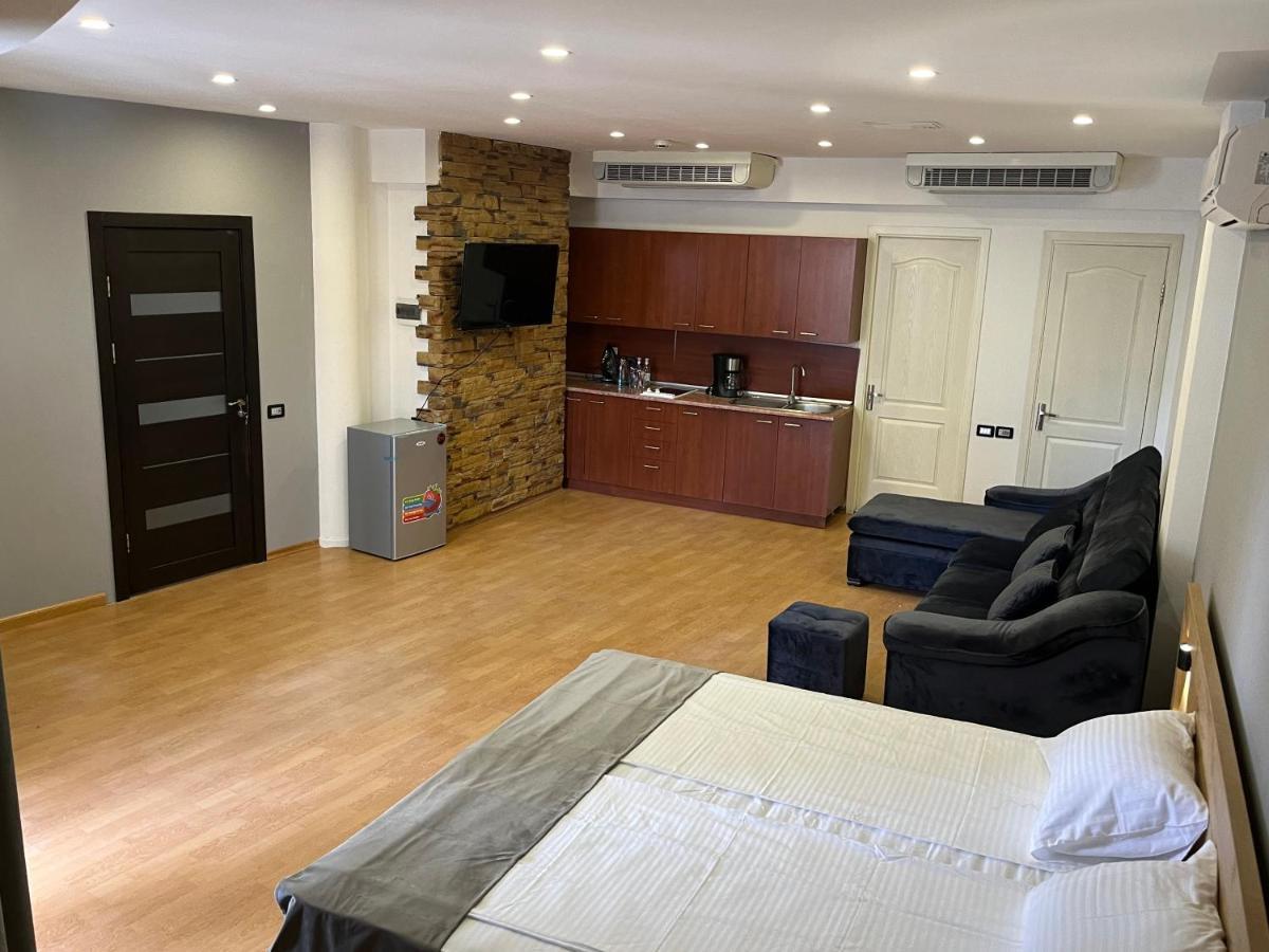 Friendly Hotel 예레반 외부 사진