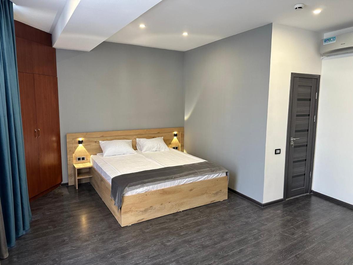 Friendly Hotel 예레반 외부 사진