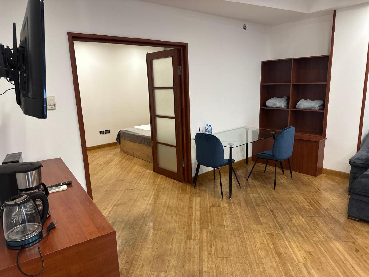 Friendly Hotel 예레반 외부 사진
